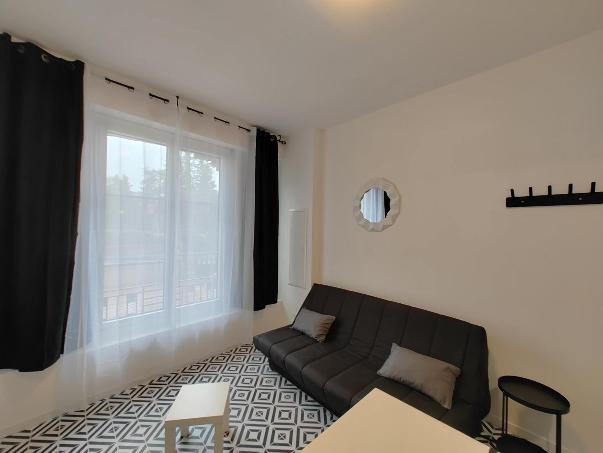 Atypique Avec Terrasse Lourdes