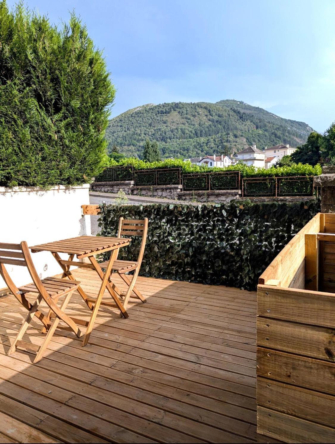Atypique Avec Terrasse *